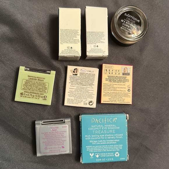 Trial sized makeup - Picture 6 of 6